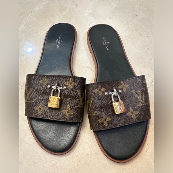 Louis Vuitton Brown Monogram Coated Canvas Lock It Flat Slides Size 38 - Picture 1 of 5